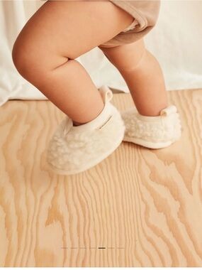 Cozy Cream Sherpa Slippers